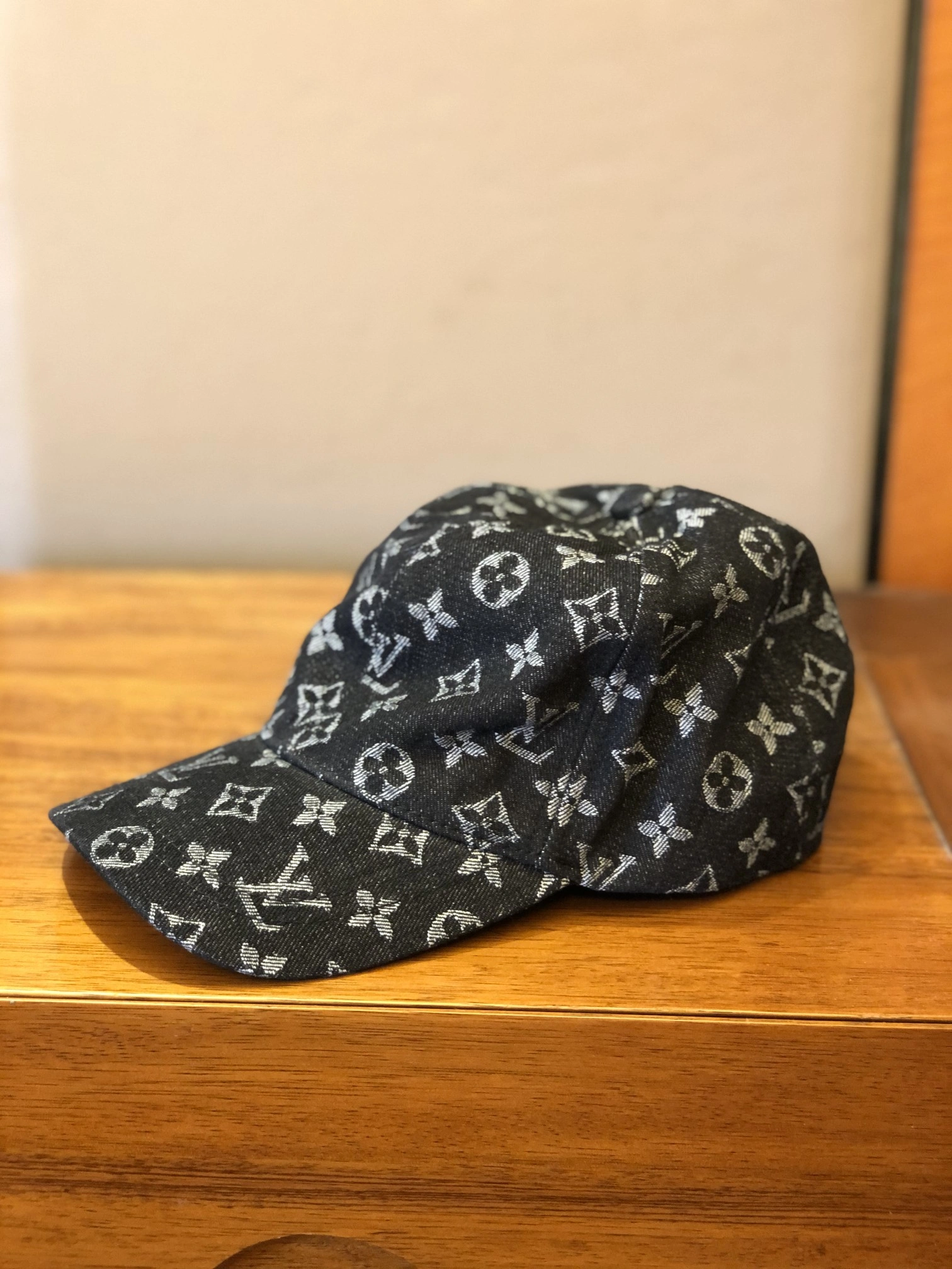 Cozy Top Hats 17811