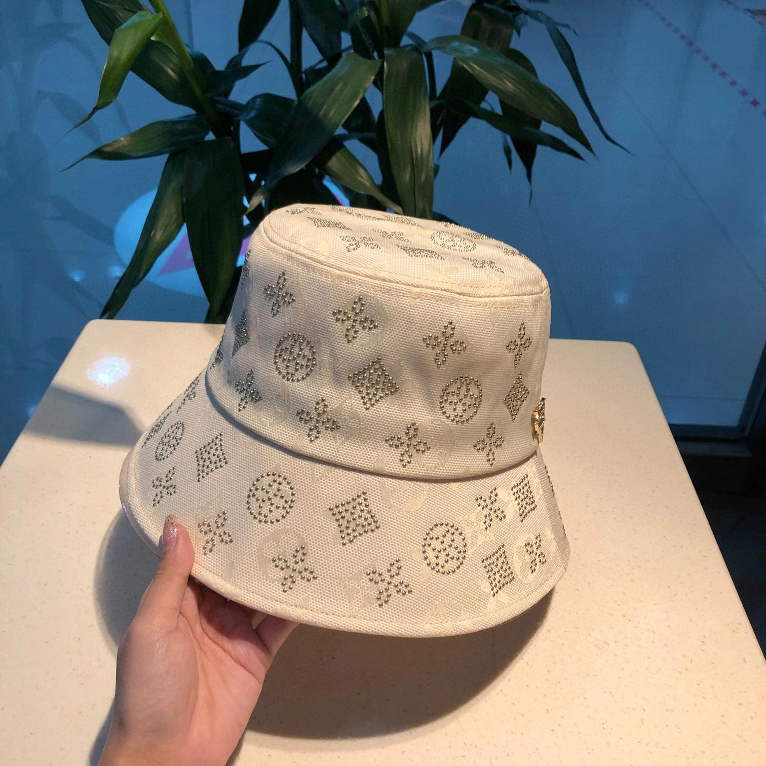 Top Hats Elegant 17739