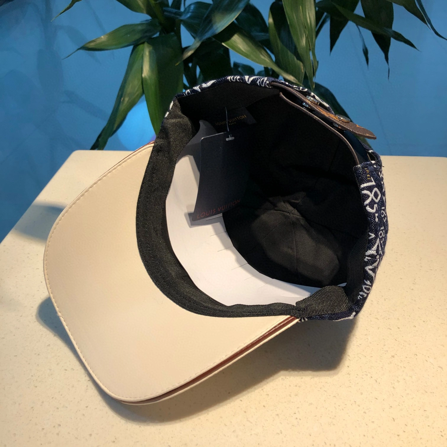 FreshLook Top Hats 17745