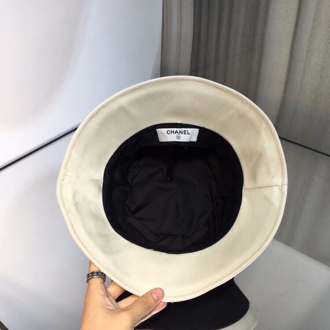 Bright Top Hats 17712