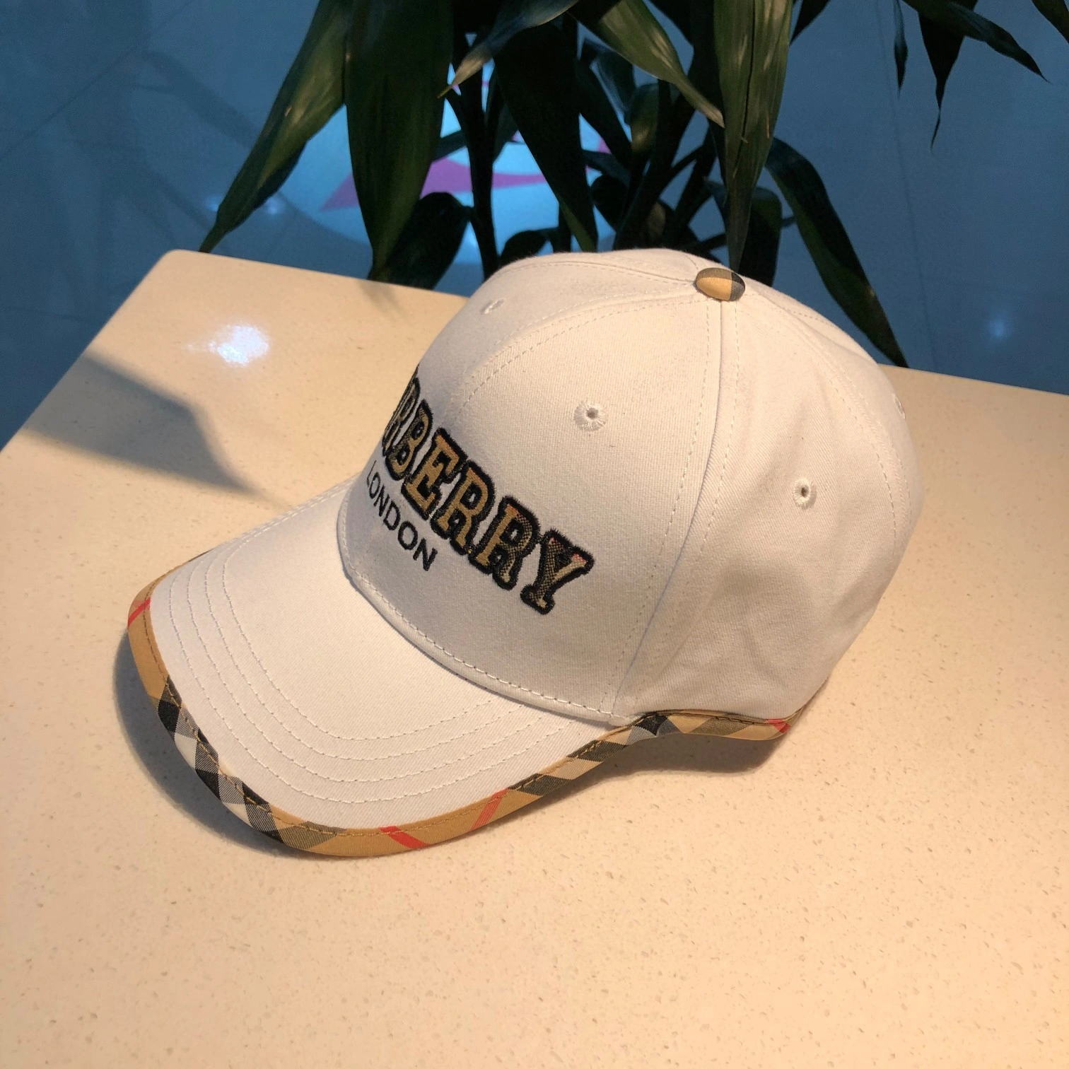 Comfortable Top Hats 17742