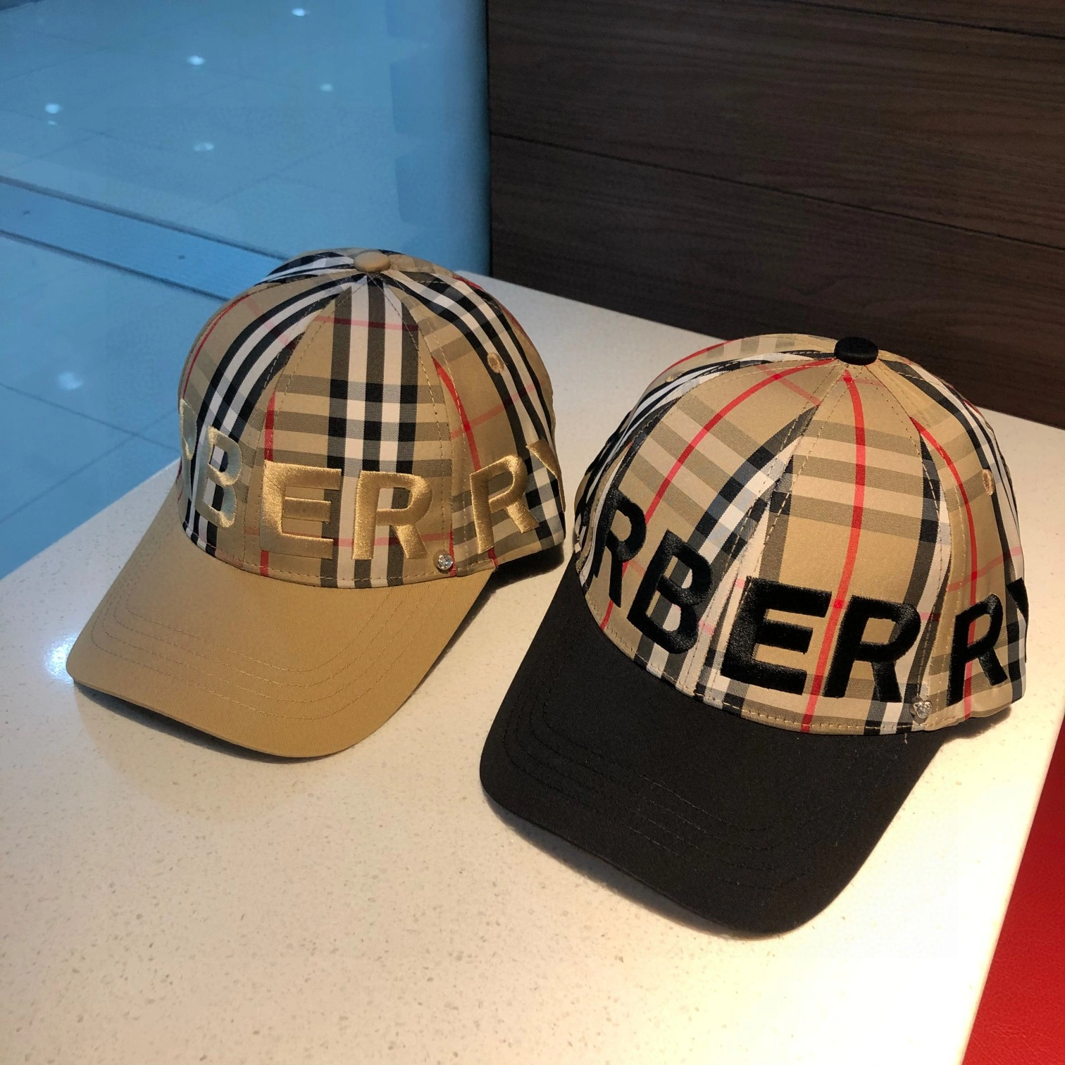 Top Hats Neat 17727
