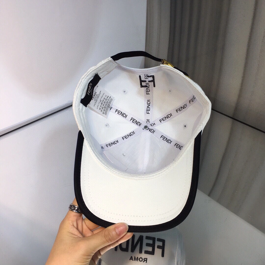 Top Hats UrbanChic 17626