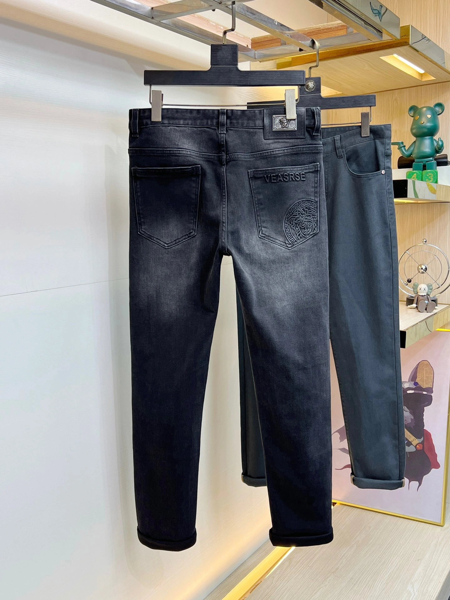 Affordable V*ERSACE Pants Top Quality AZ 20231023- 14286