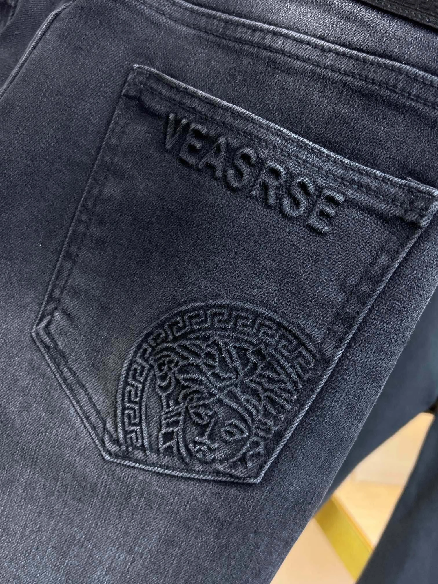 Affordable V*ERSACE Pants Top Quality AZ 20231023- 14286