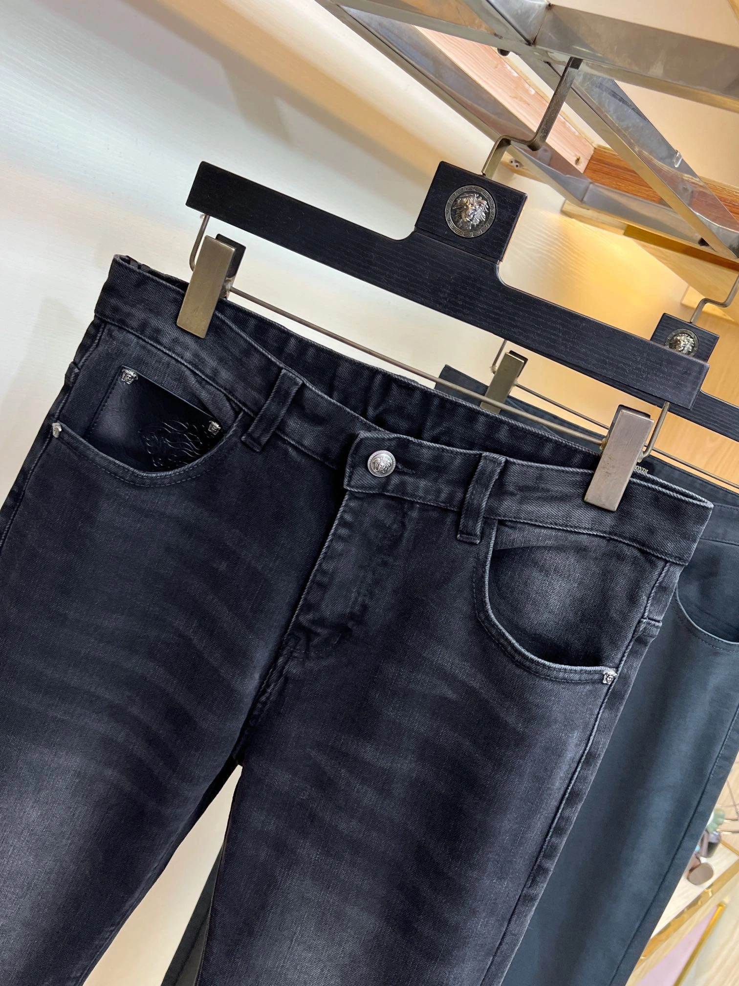 Affordable V*ERSACE Pants Top Quality AZ 20231023- 14286