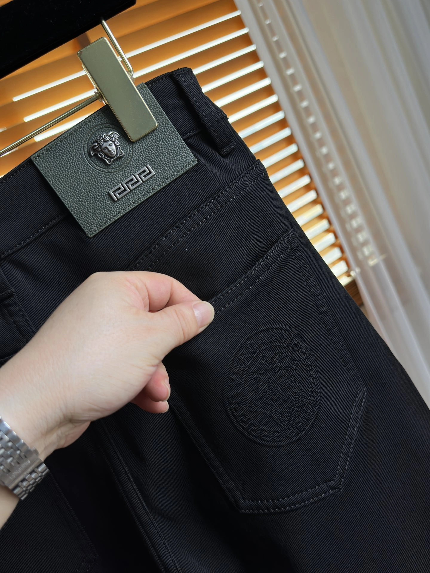 Timeless V*ERSACE Pants Top Quality D17 20240824- 14268