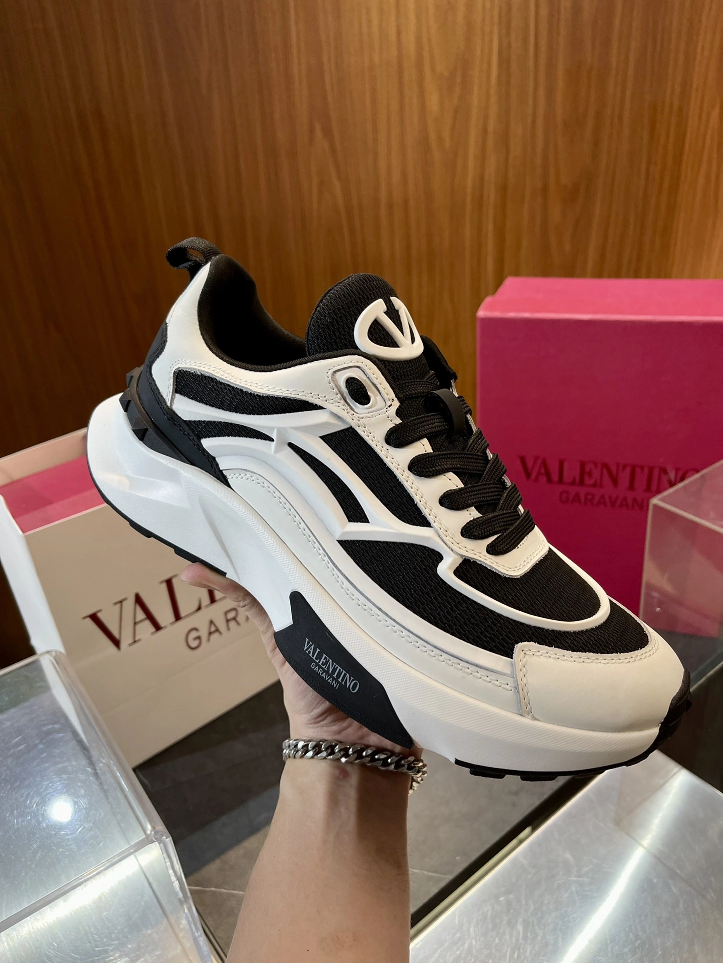 V*alentino Top Sneaker Low RR 20240815- Timeless 7558