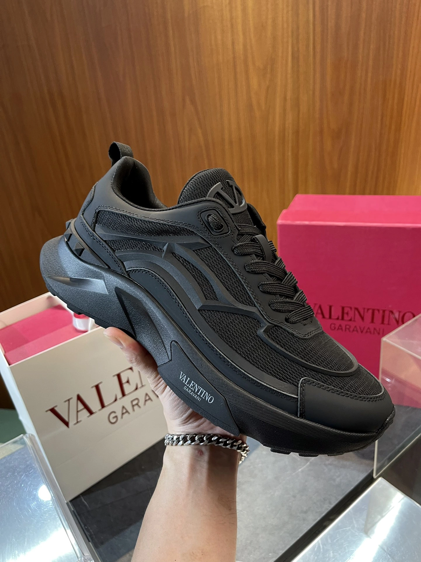V*alentino Top Sneaker Low RR 20240815- Timeless 7558