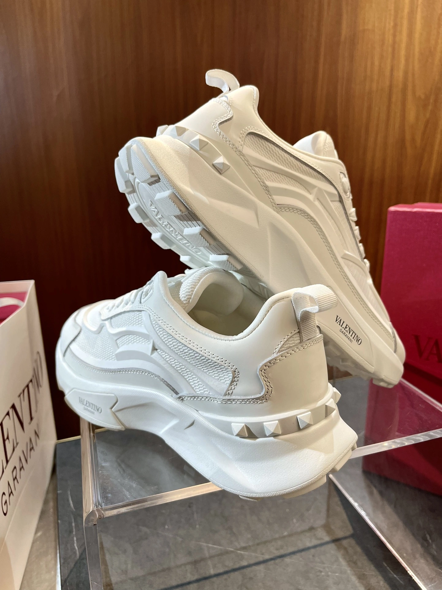 V*alentino Top Sneaker Low RR 20240815- Timeless 7558