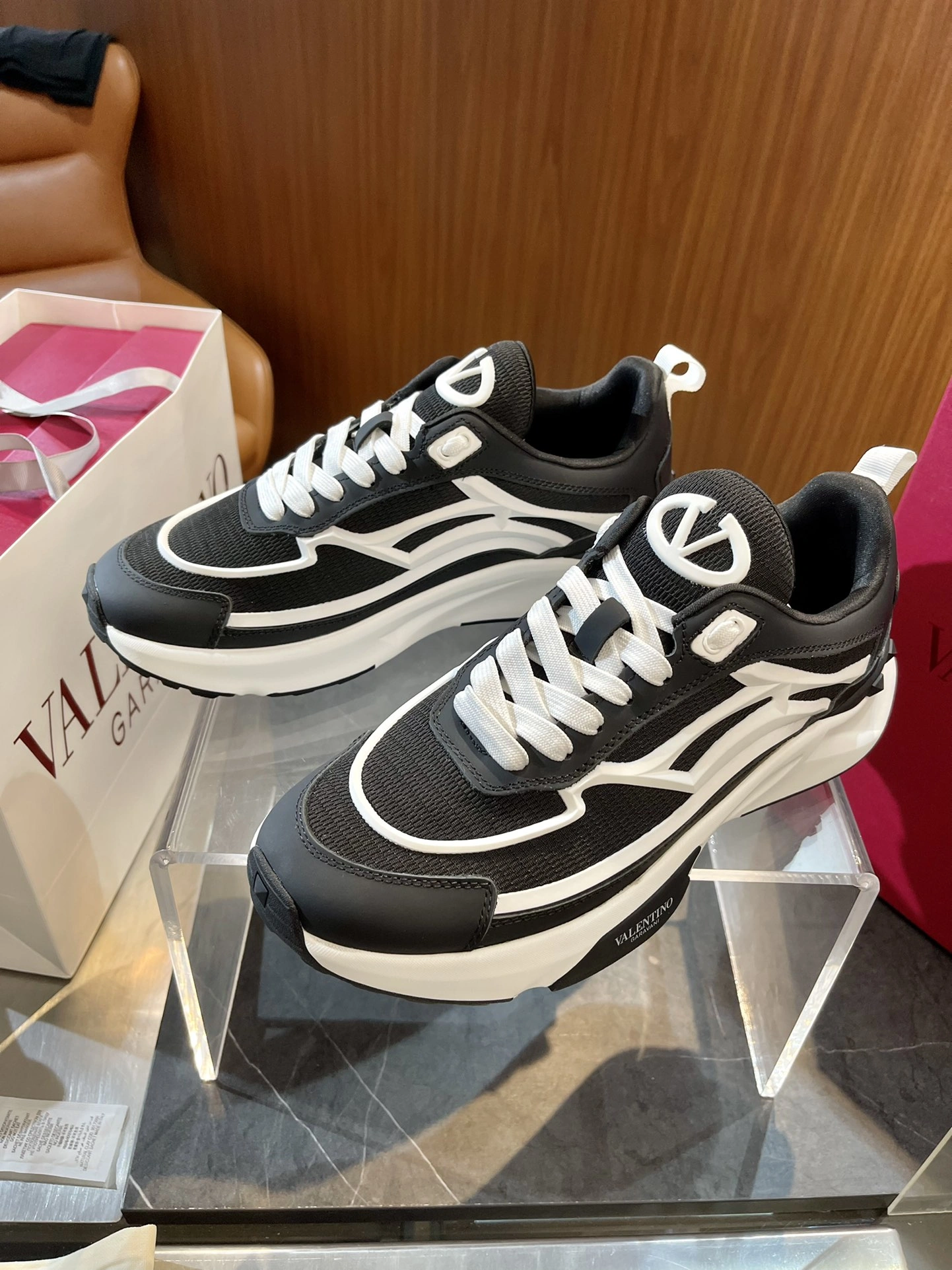 V*alentino Top Sneaker Low RR 20240815- Timeless 7558
