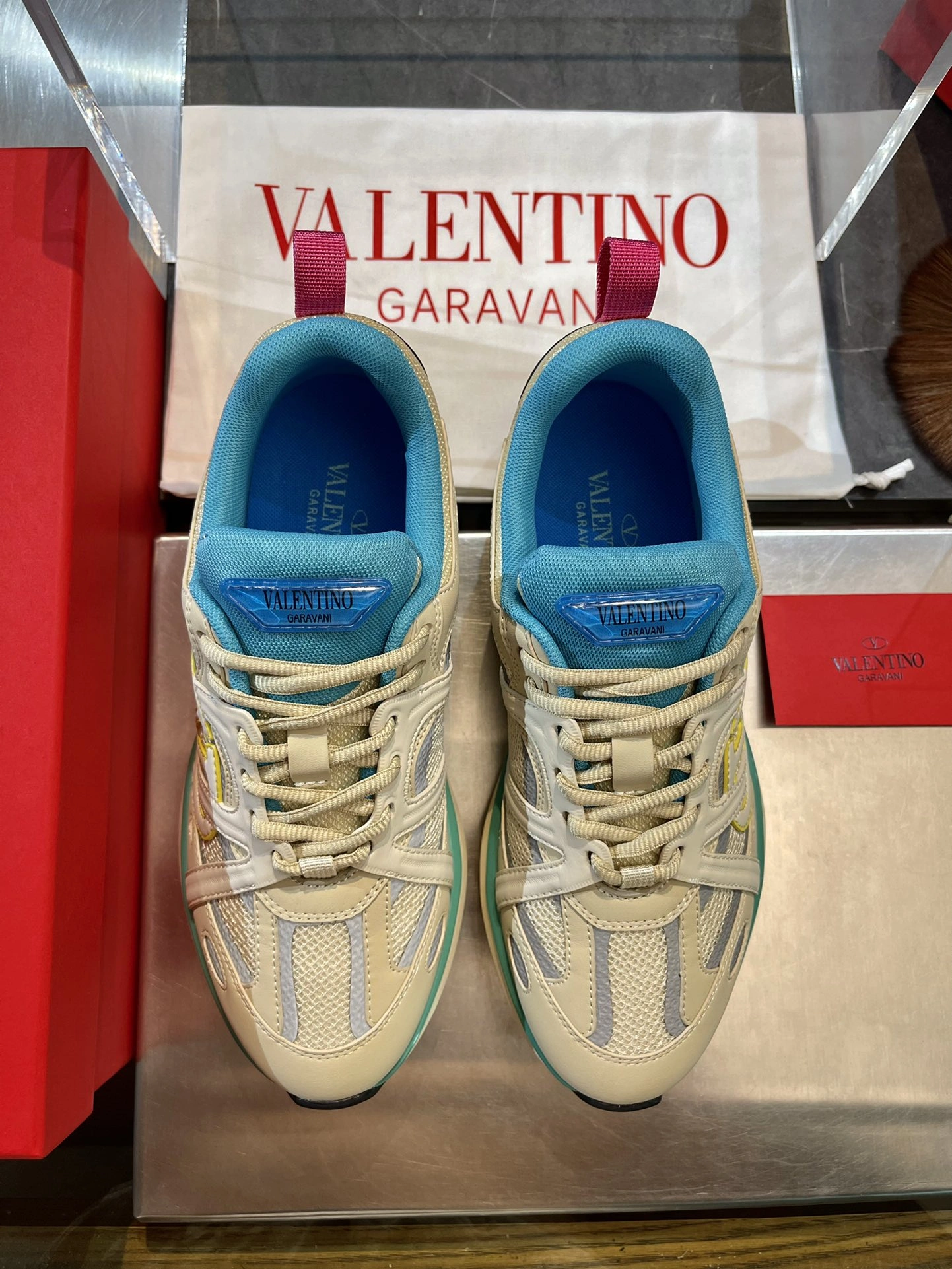 V*alentino Top Sneaker Low RR 20240815- Neat 7562
