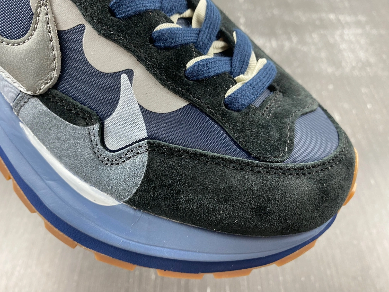 VaporWaffle Tour Blue sacai DD1875- Unique 1181