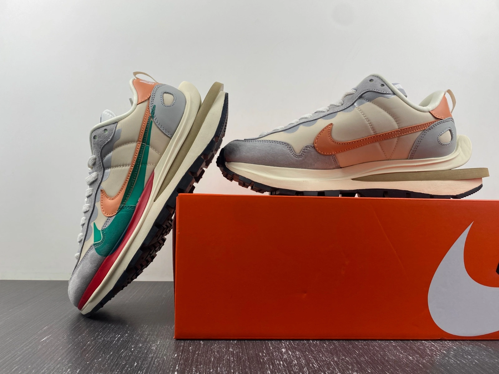 VaporWaffle Tour Yellow sacai DD1875- MoistureWicking 1178