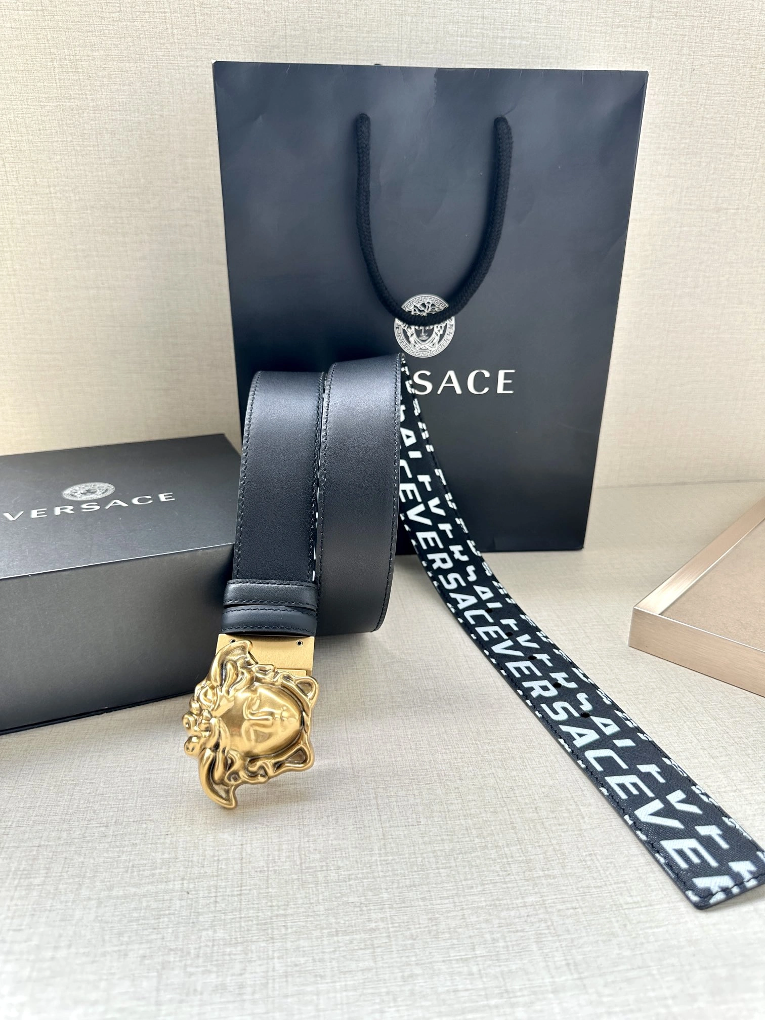 V*ersace Belts XX 20250115- Classic 15945