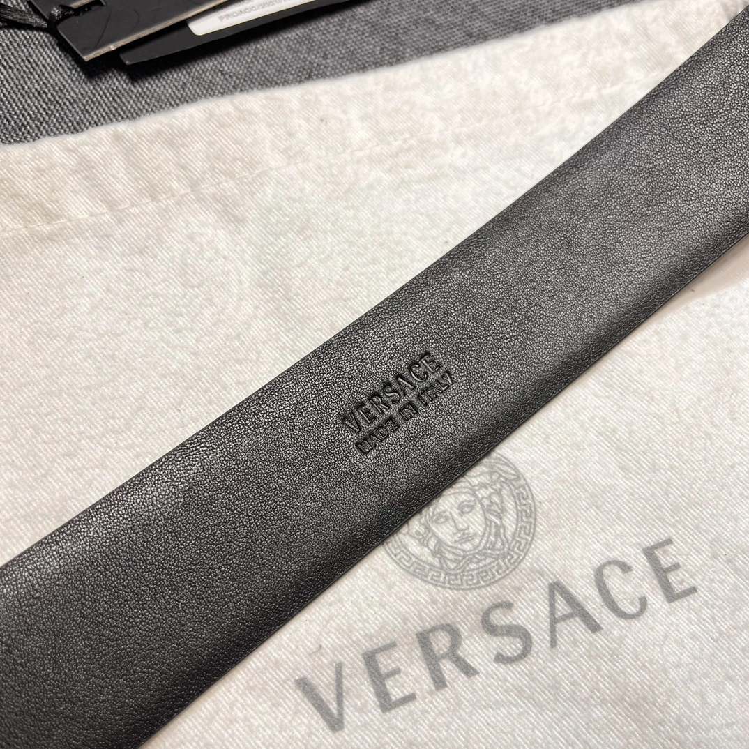 WellDesigned V*ersace Belts XX 20250403- 15934
