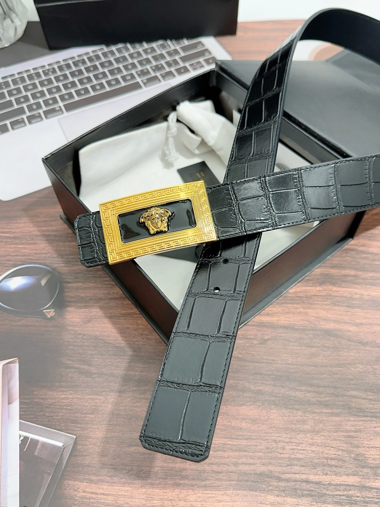 Stylish V*ersace Belts XX 20250406- 15922