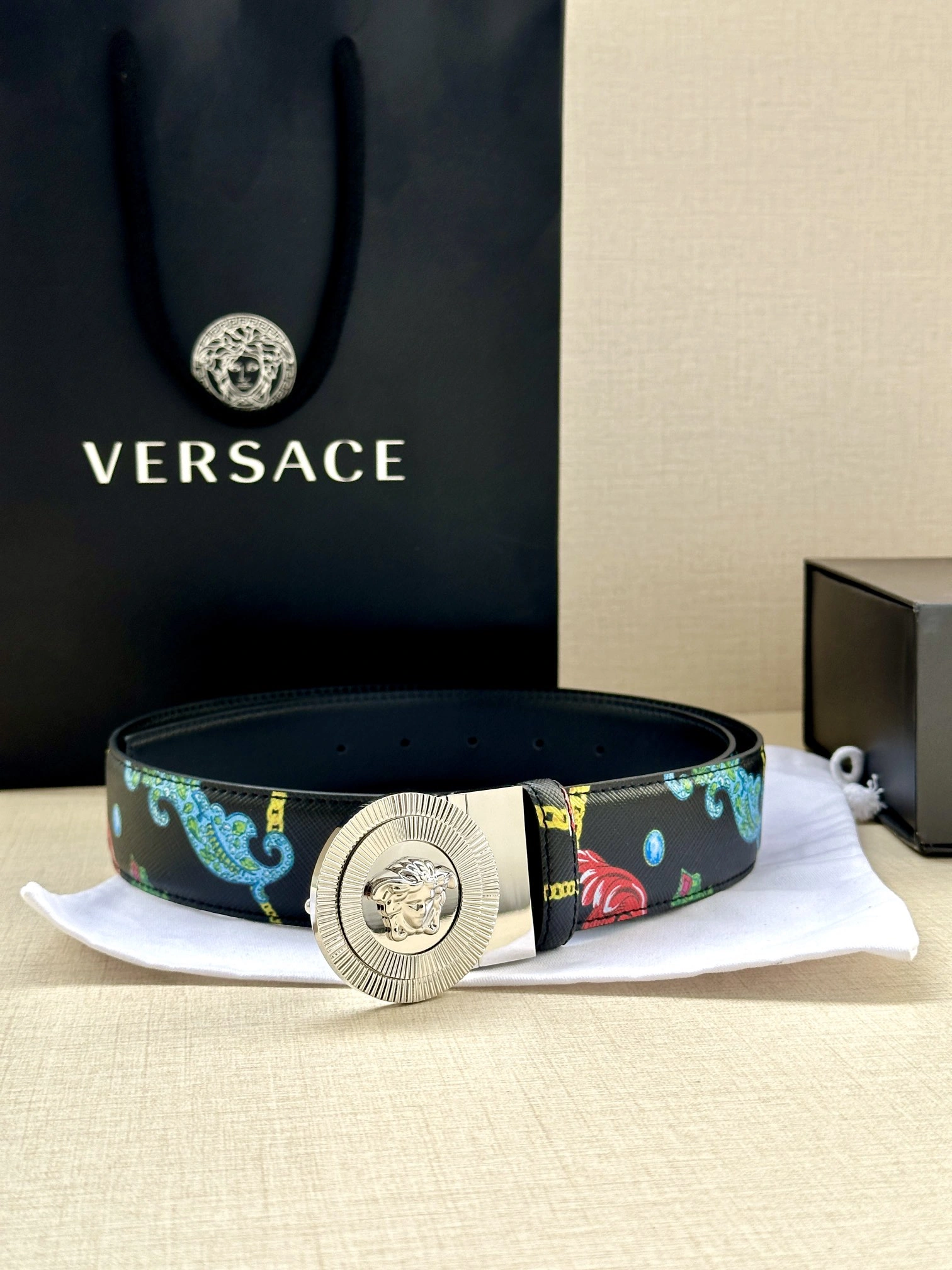 Vibrant V*ersace Belts XX 20250407- 15921