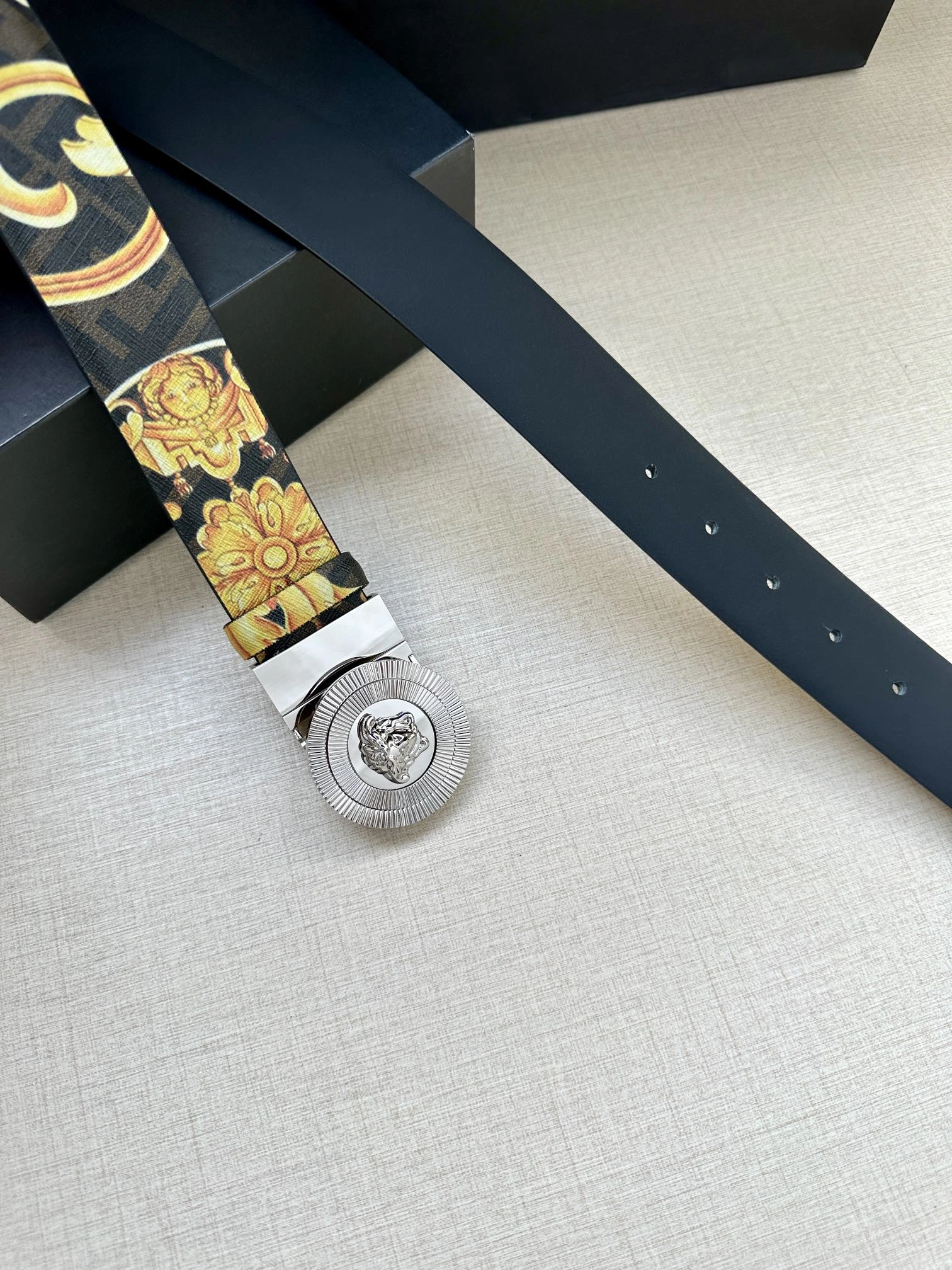 Vibrant V*ersace Belts XX 20250407- 15921