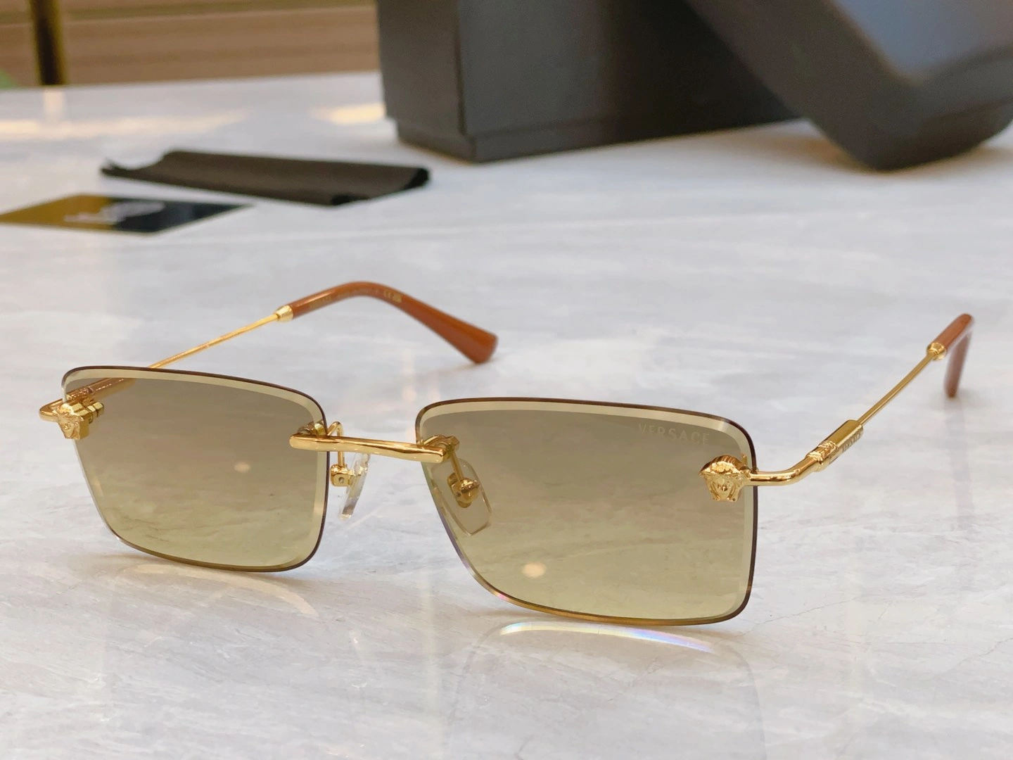 V*ersace Glasses Top XX 20250113- Sustainable 17072