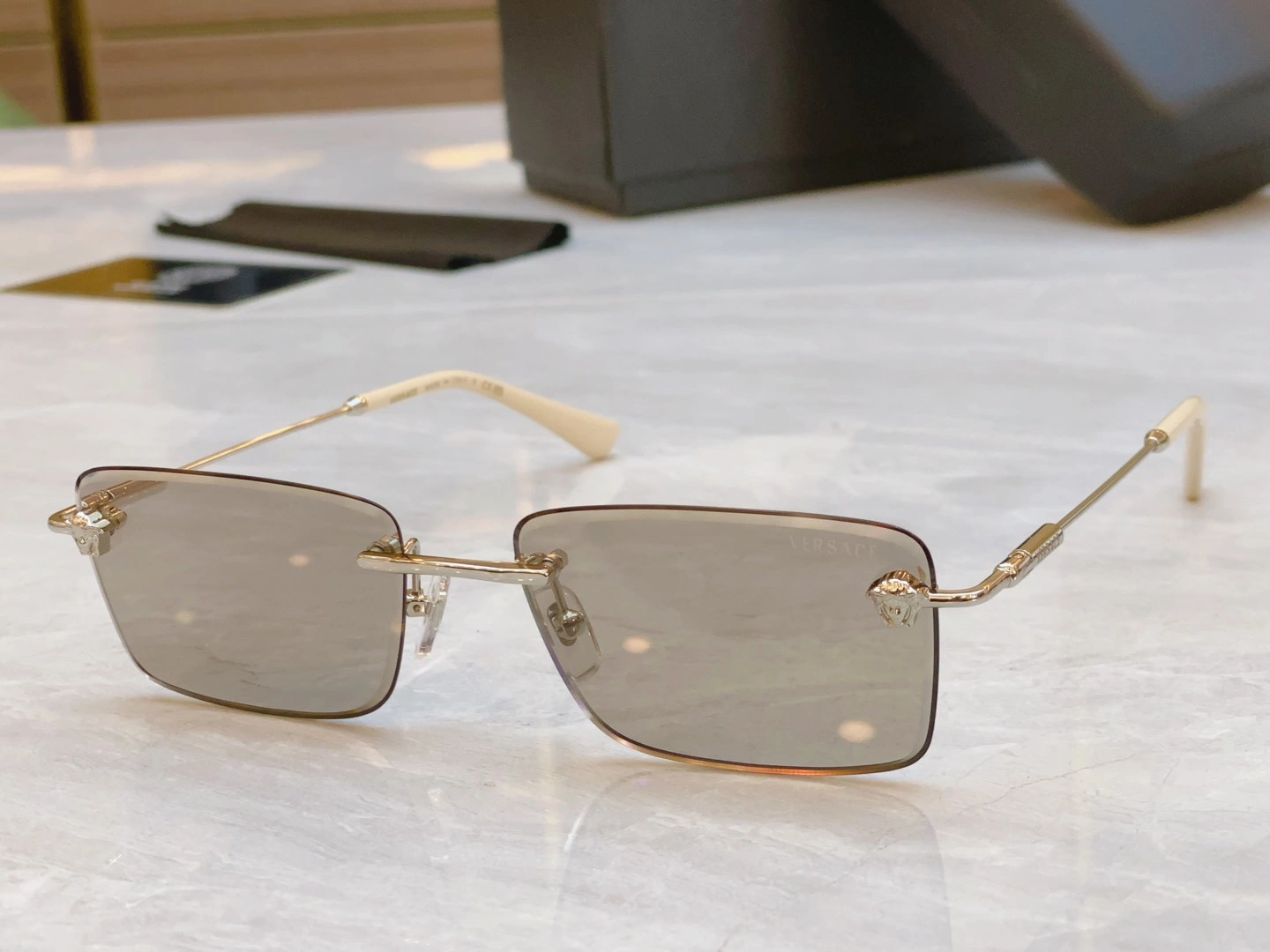V*ersace Glasses Top XX 20250113- Sustainable 17072
