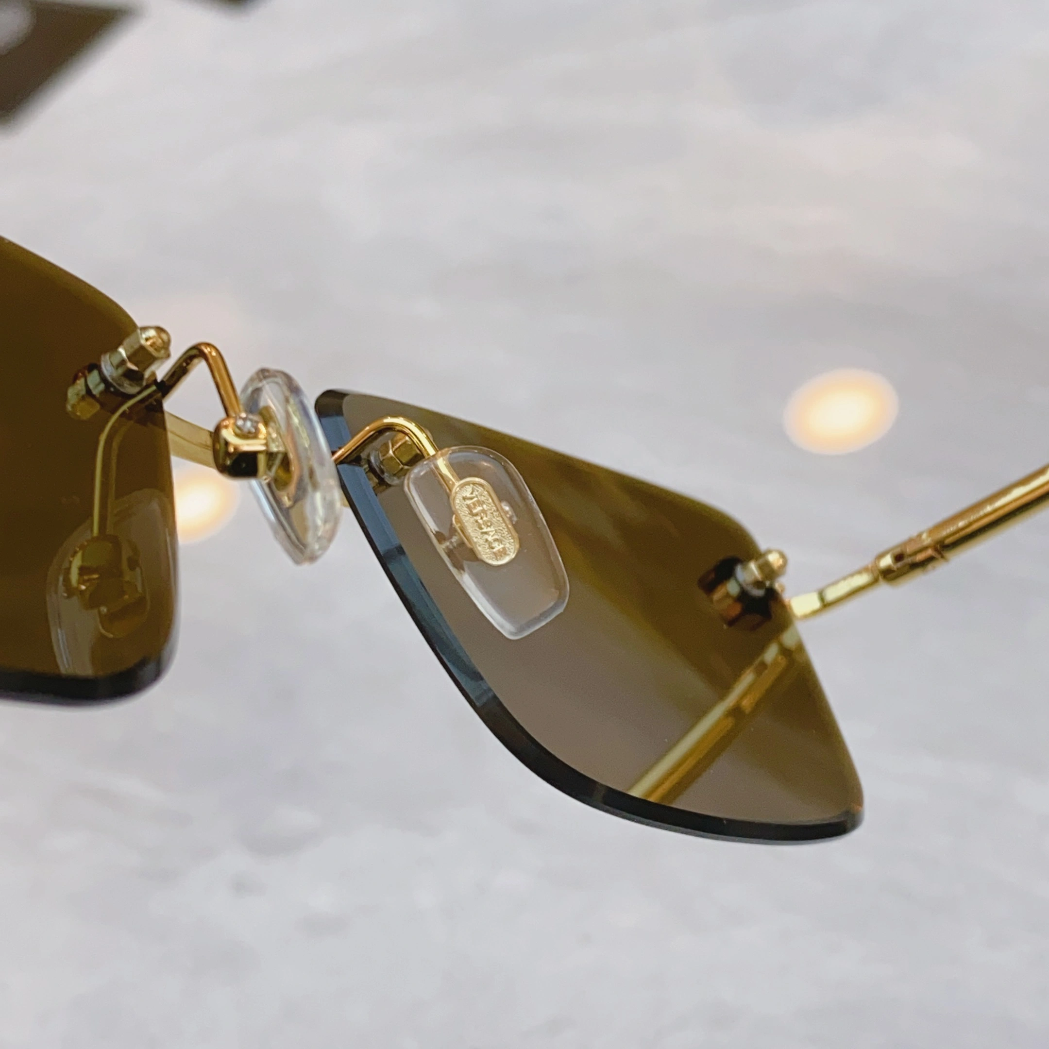 V*ersace Glasses Top XX 20250113- Sustainable 17072
