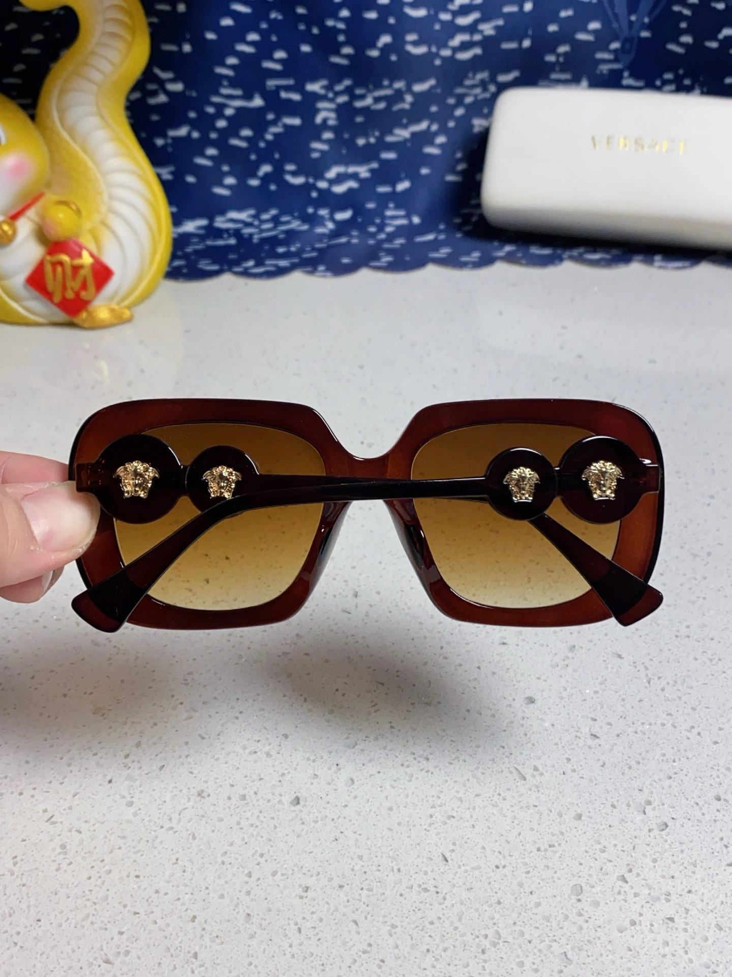 V*ersace Glasses Top XX 20250402- Seasonal 17074
