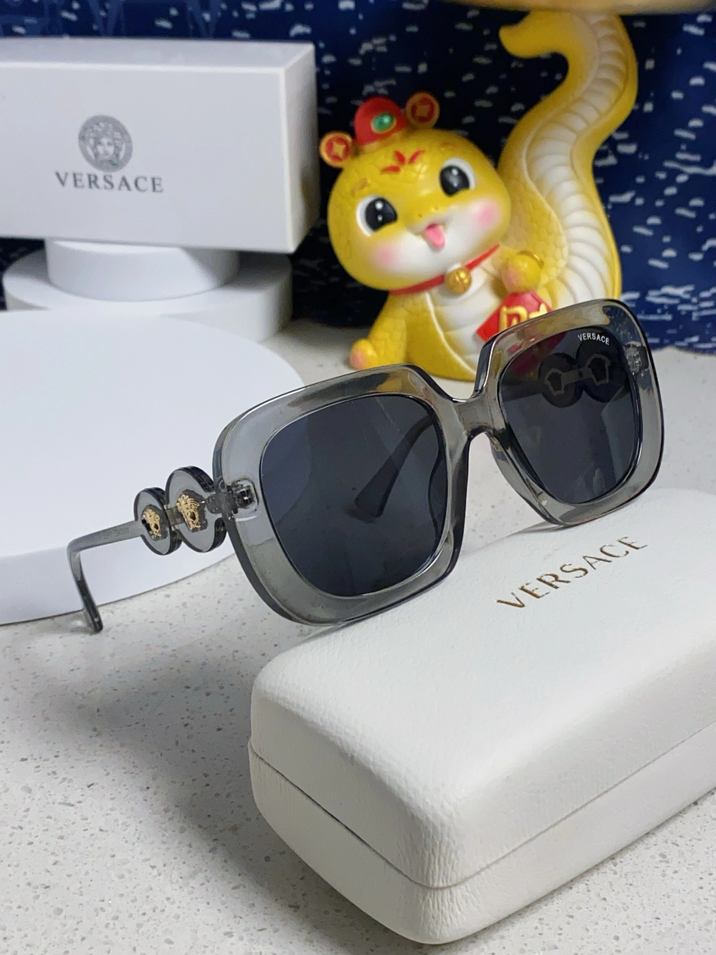 V*ersace Glasses Top XX 20250402- Seasonal 17074