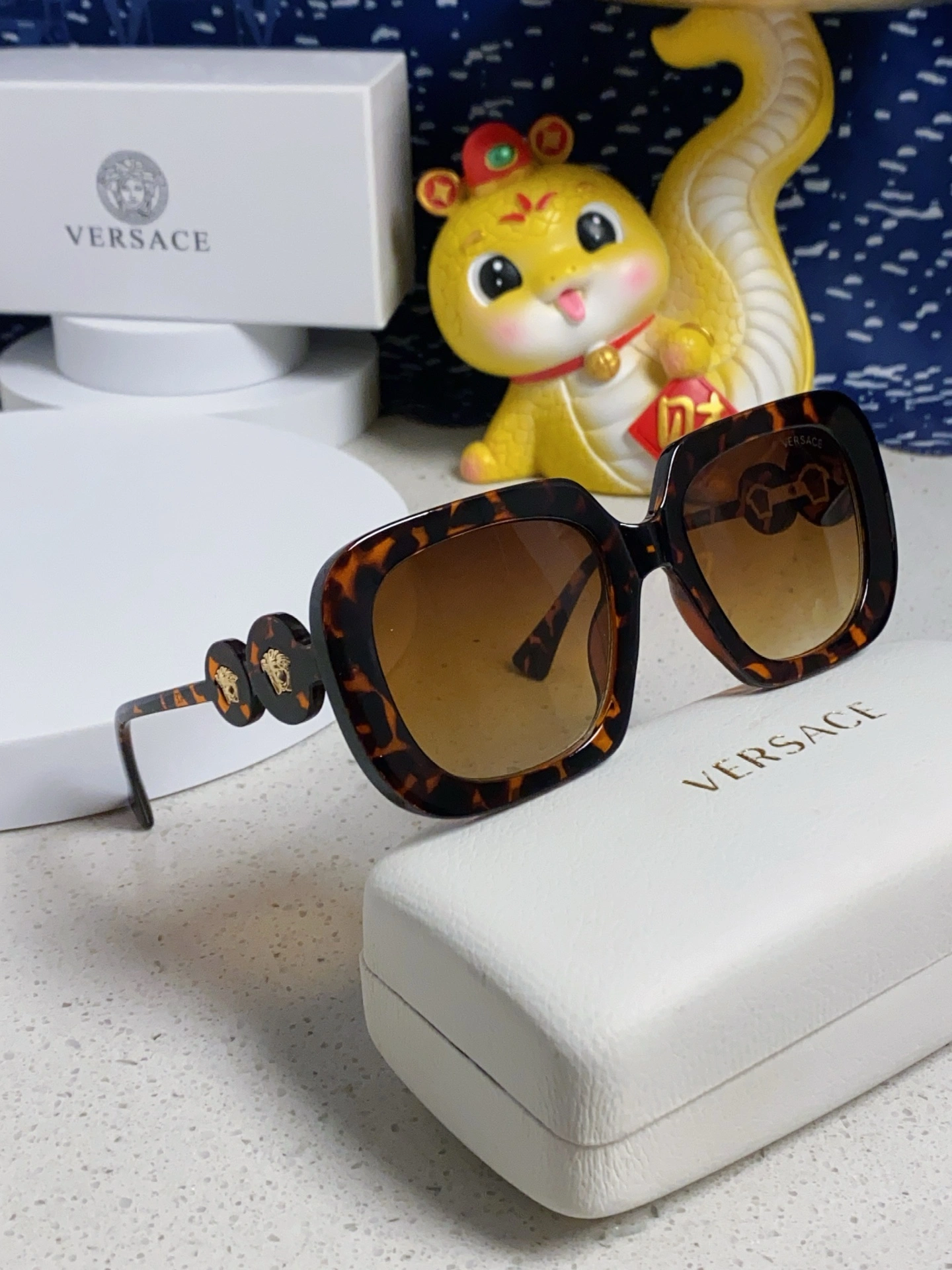 V*ersace Glasses Top XX 20250402- Seasonal 17074