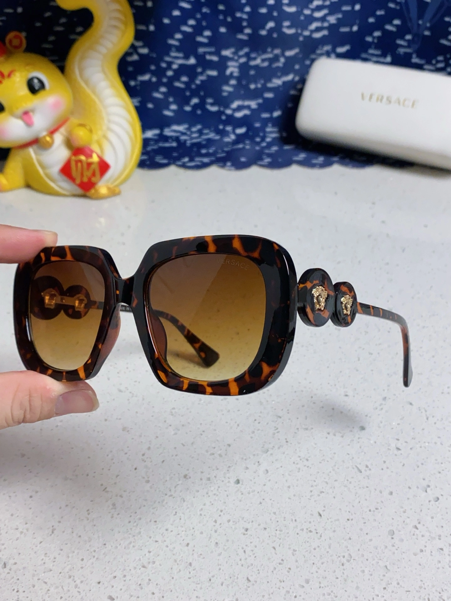 V*ersace Glasses Top XX 20250402- Seasonal 17074