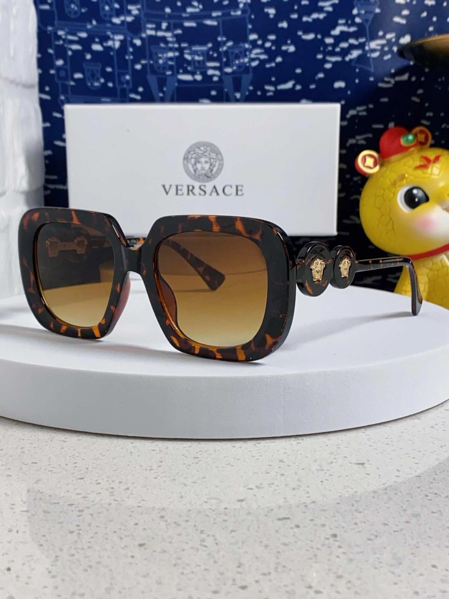 V*ersace Glasses Top XX 20250402- Seasonal 17074
