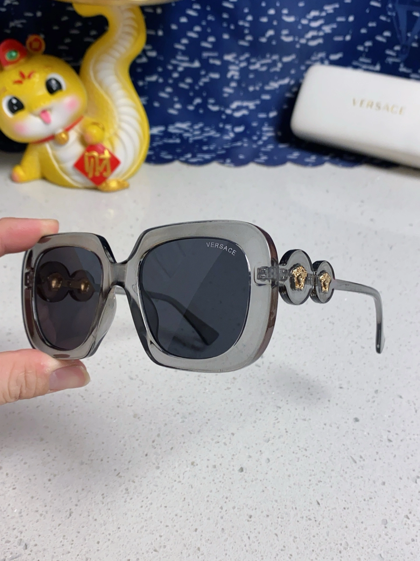 V*ersace Glasses Top XX 20250402- Seasonal 17074