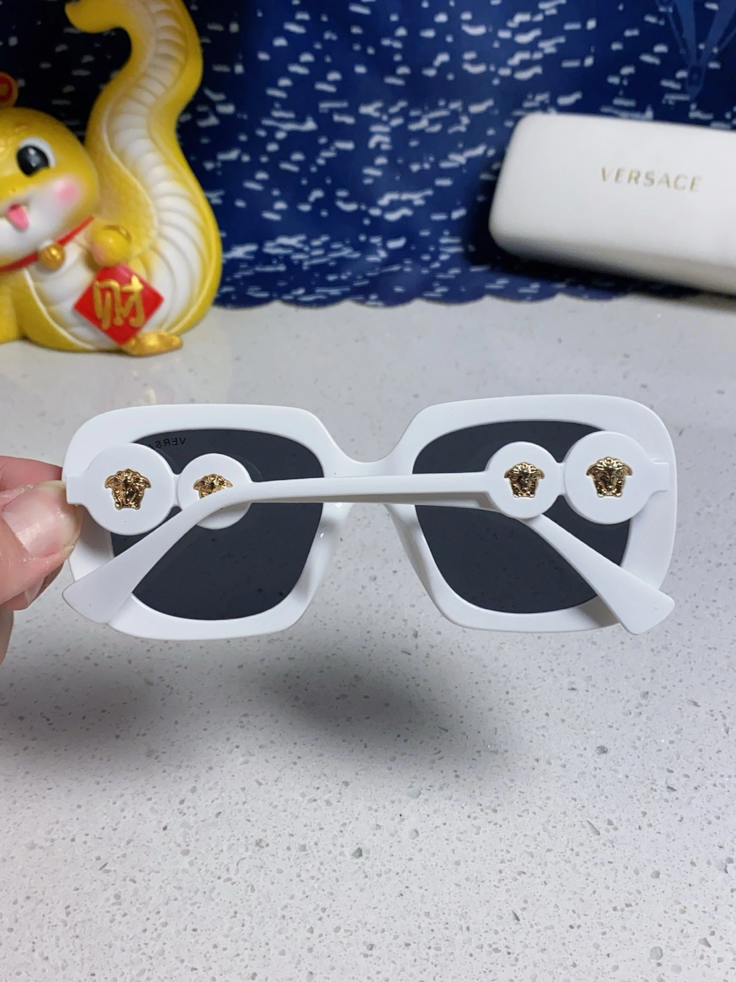 V*ersace Glasses Top XX 20250402- Seasonal 17074