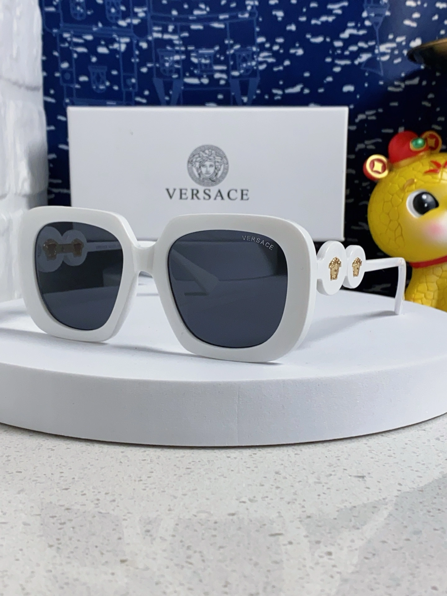 V*ersace Glasses Top XX 20250402- Seasonal 17074