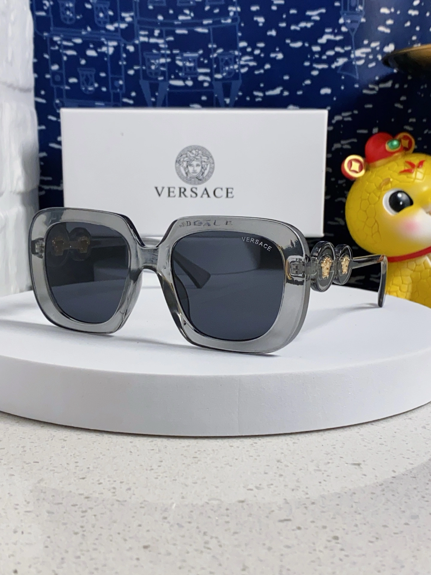V*ersace Glasses Top XX 20250402- Seasonal 17074