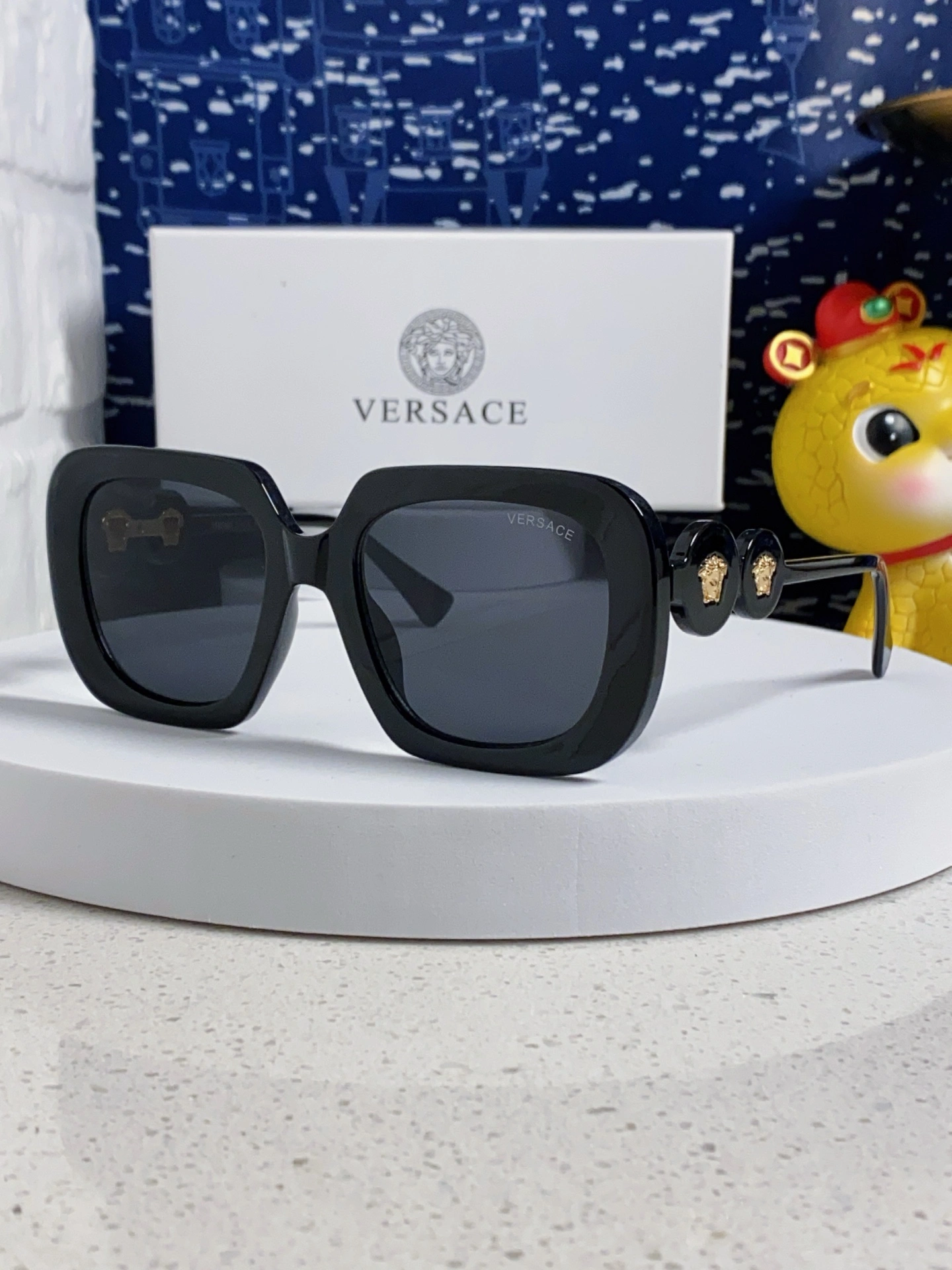 V*ersace Glasses Top XX 20250402- Seasonal 17074