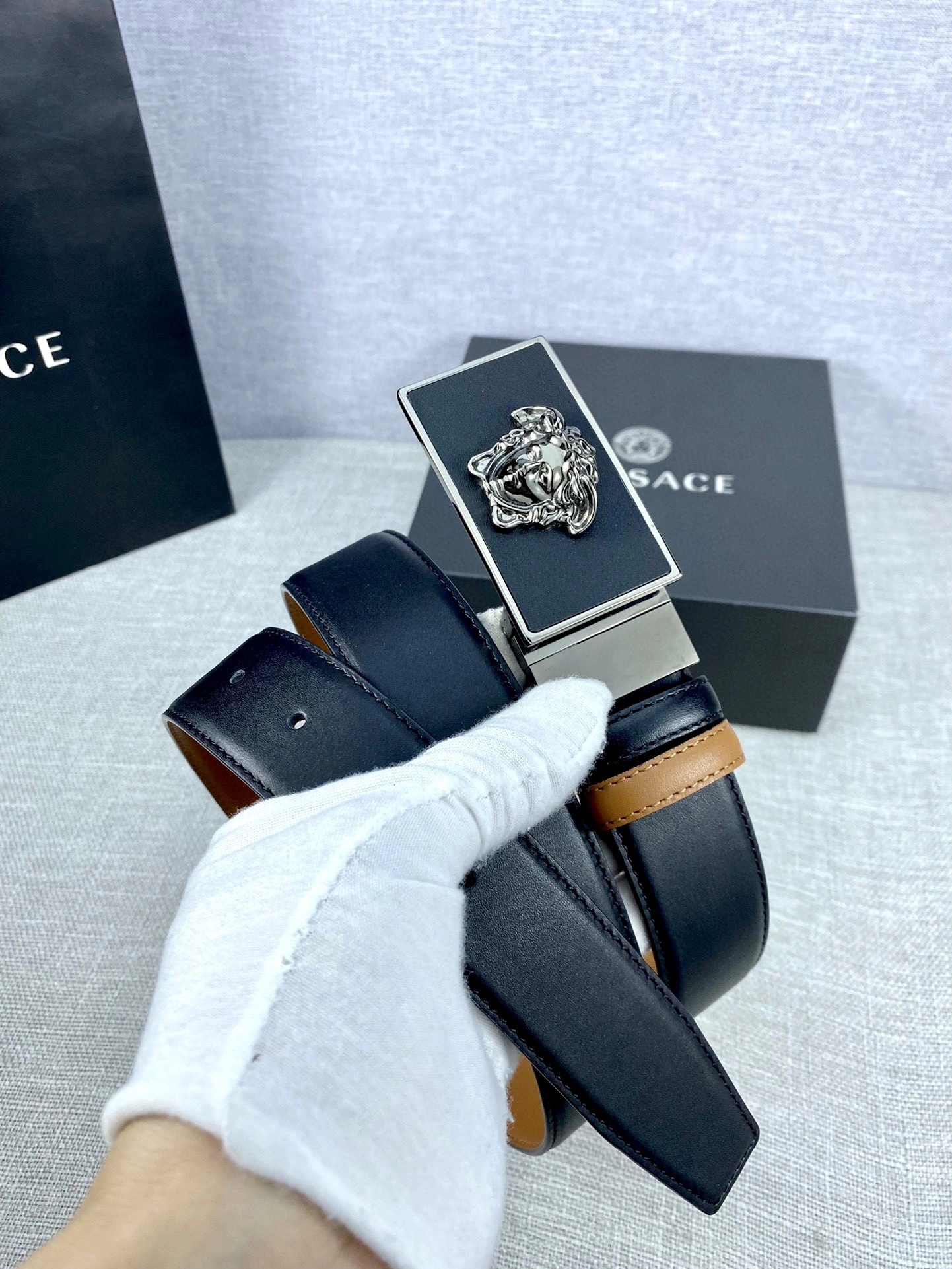 WellDesigned V*ersace Top Belts AT 20230906- 15969