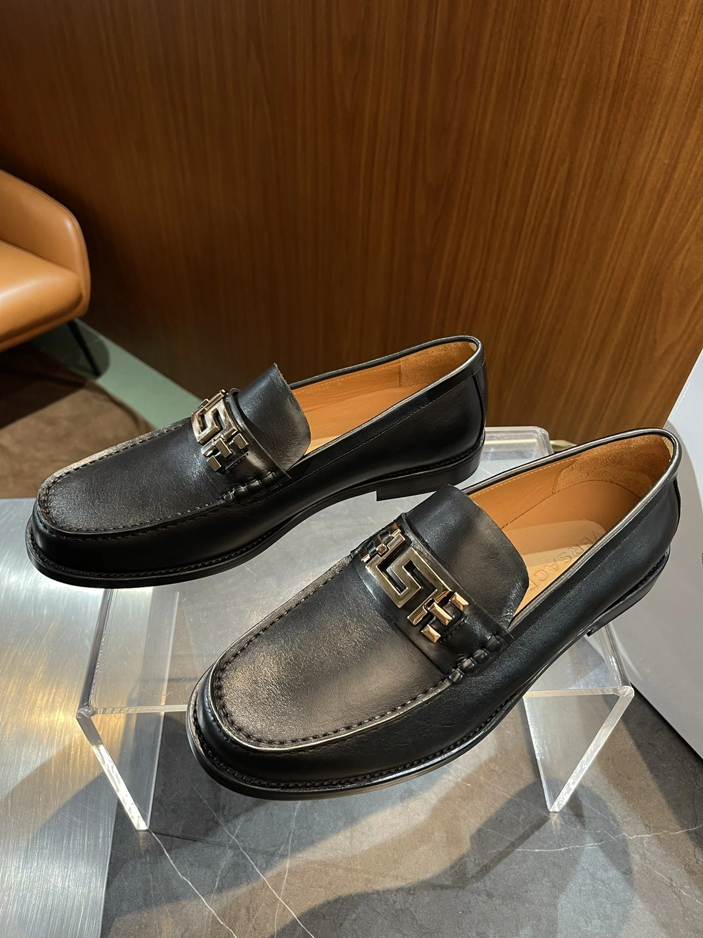 V*ersace Top Loafers RR 20240814- ModernLook 6612