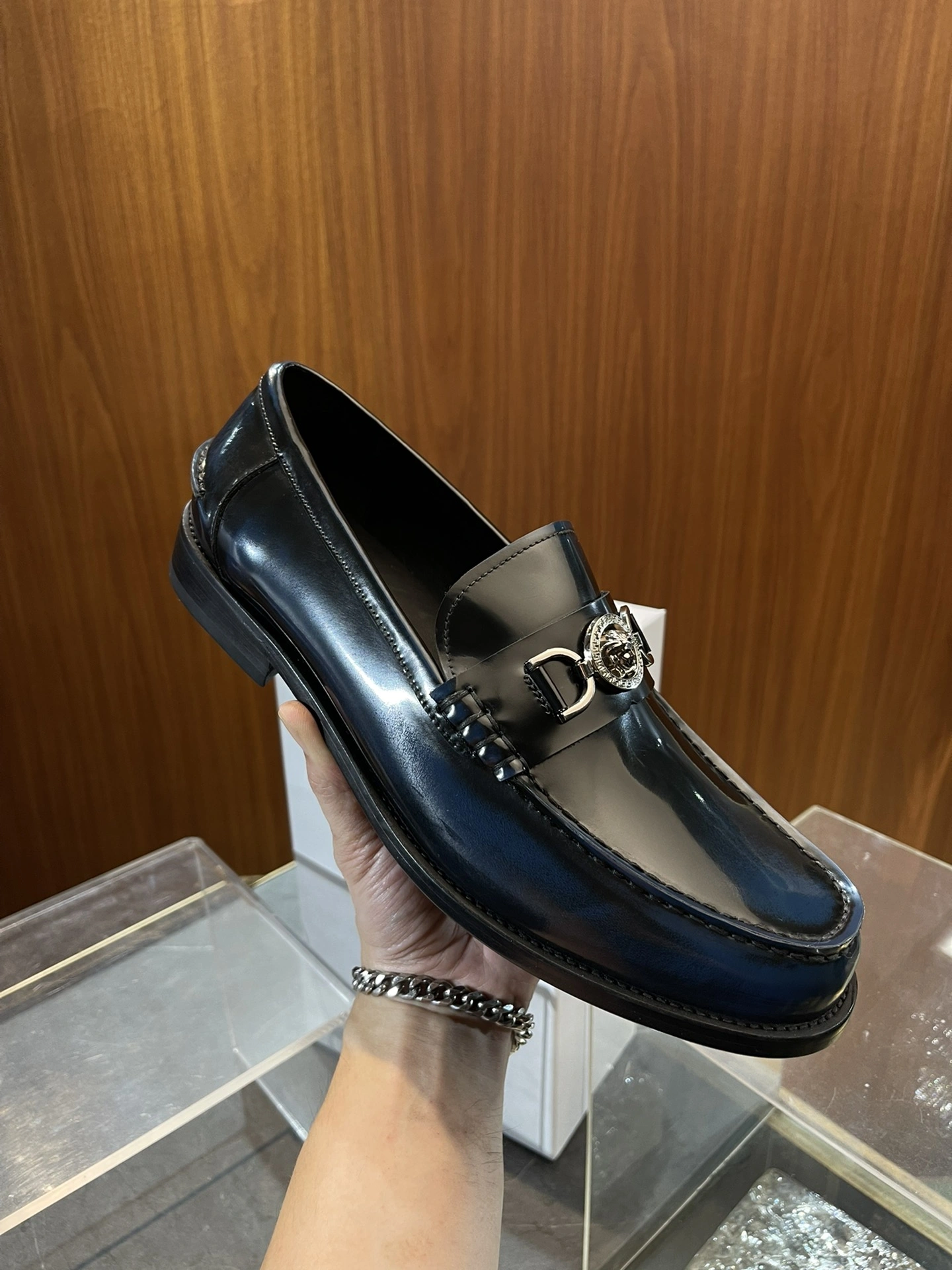 V*ersace Top Loafers RR 20240814- ModernLook 6612