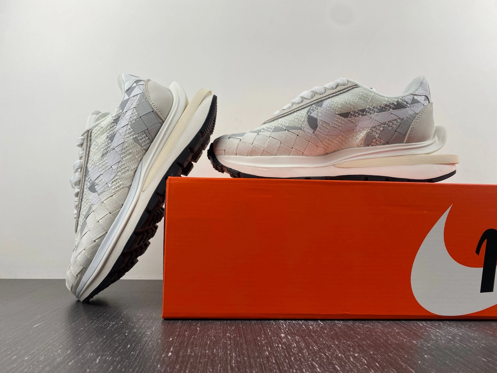 Durable Waffle Woven White Gusto sacai DR5209- 1182