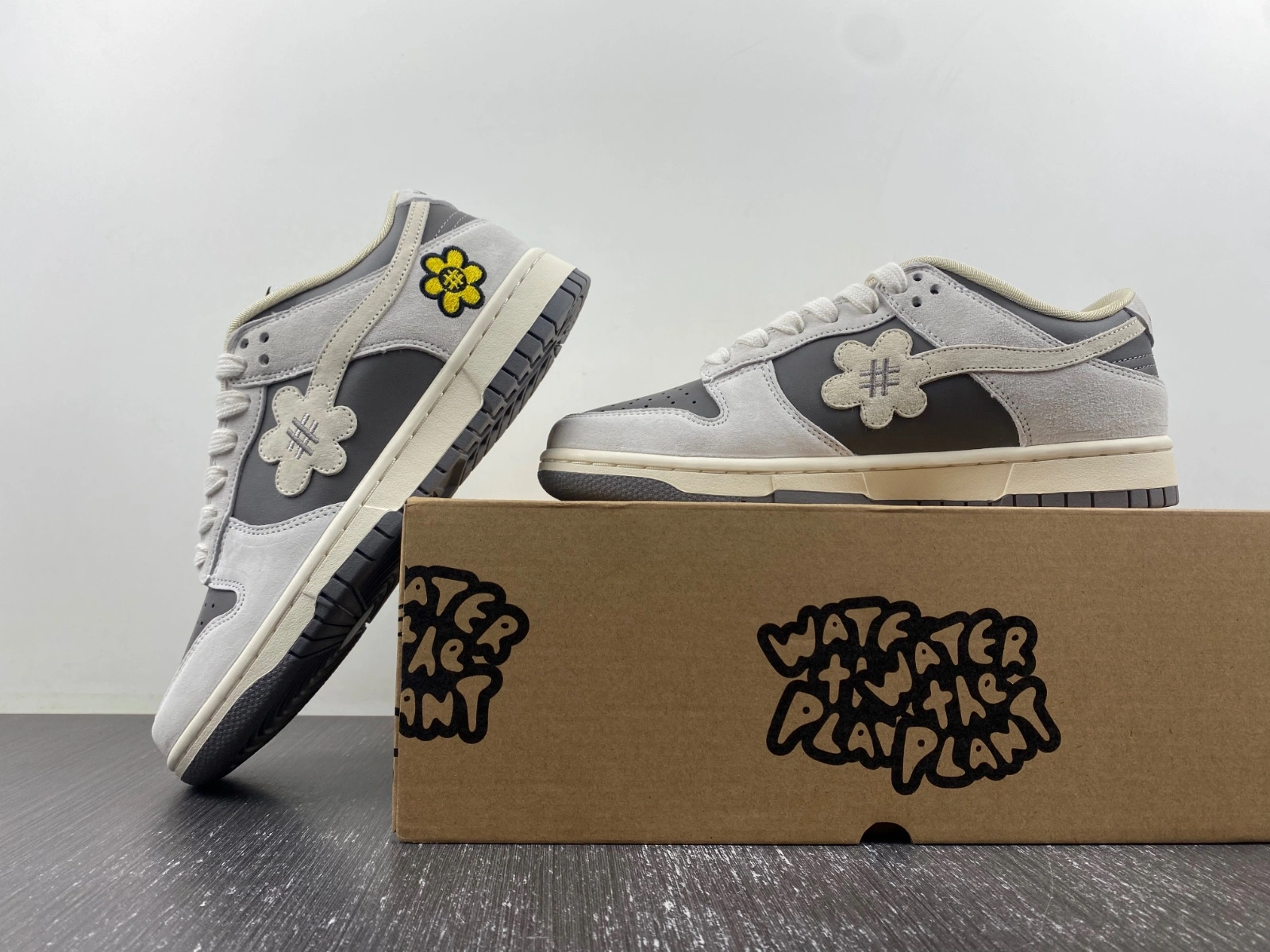 TravelReady Water The Plant 1.0 DUNK LOW Brown 112