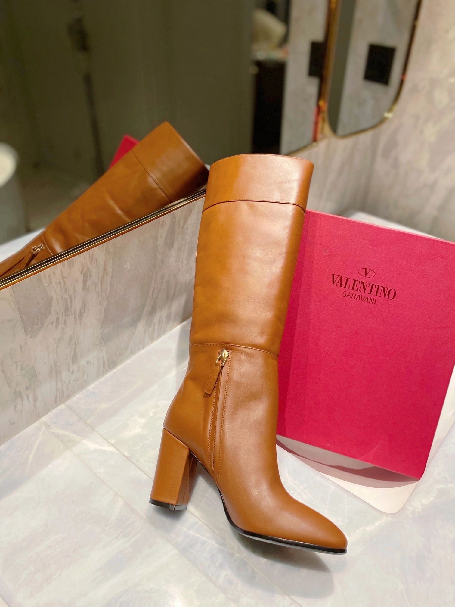 NewStyle Women 𝑉*𝐴𝐿𝐸𝑁𝑇𝐼𝑁𝑂 Top Sneakers 7589