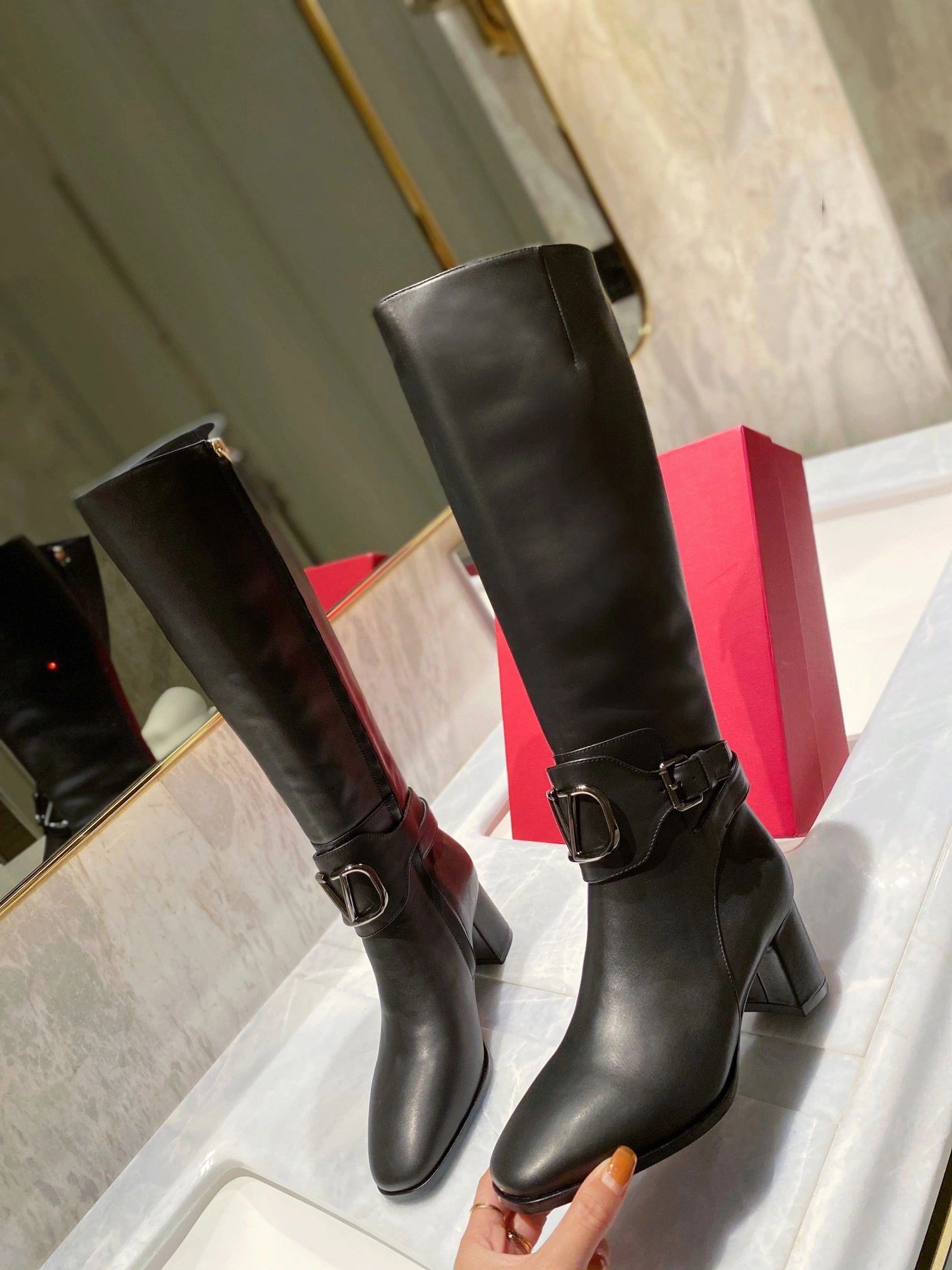 Women 𝑉*𝐴𝐿𝐸𝑁𝑇𝐼𝑁𝑂 Top Sneakers Fashionable 7588