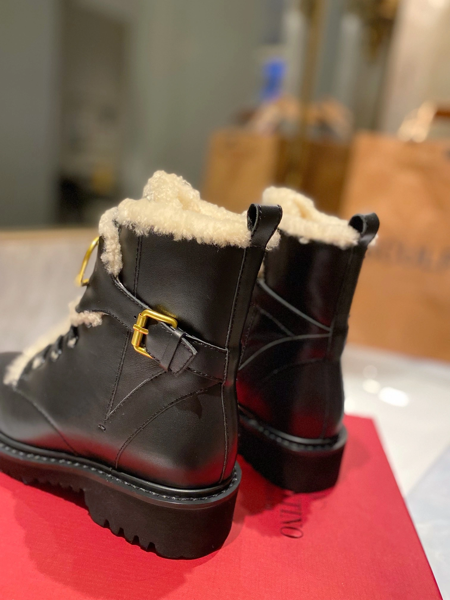 FastDry Women 𝑉*𝐴𝐿𝐸𝑁𝑇𝐼𝑁𝑂 Top Sneakers 7586