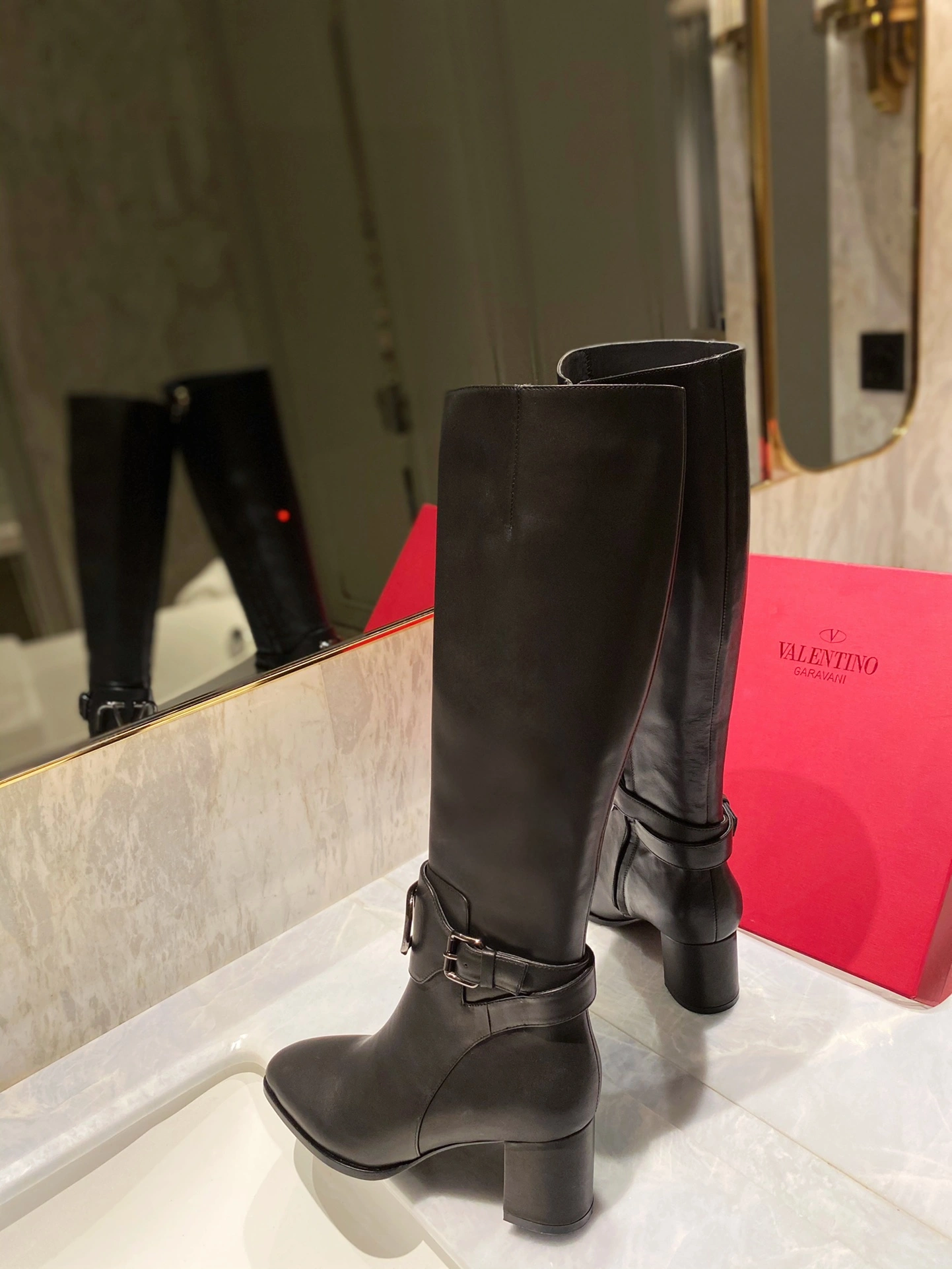 Women 𝑉*𝐴𝐿𝐸𝑁𝑇𝐼𝑁𝑂 Top Sneakers Fashionable 7588