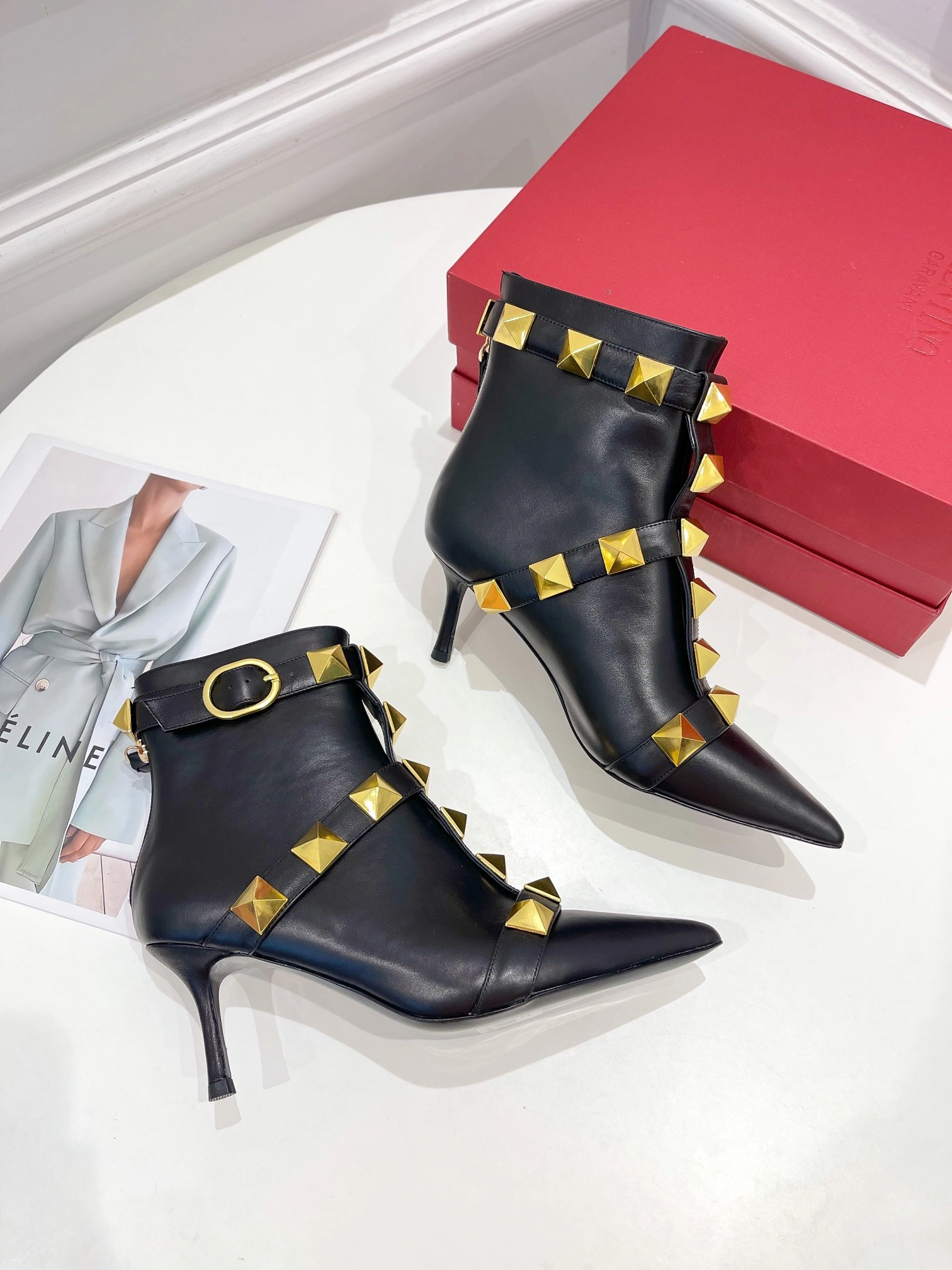 Neat Women 𝑉*𝐴𝐿𝐸𝑁𝑇𝐼𝑁𝑂 Top Sneakers 7574