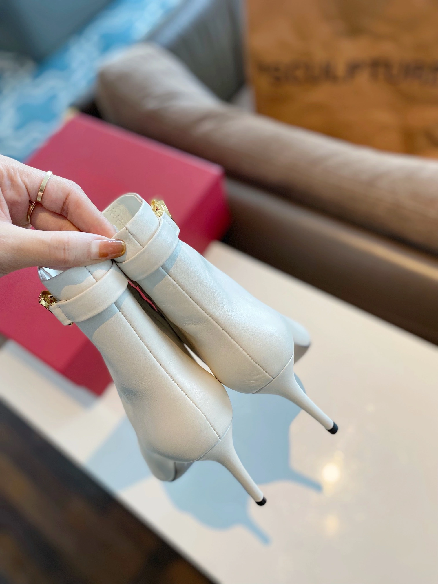 Women 𝑉*𝐴𝐿𝐸𝑁𝑇𝐼𝑁𝑂 Top Sneakers Lightweight 7583