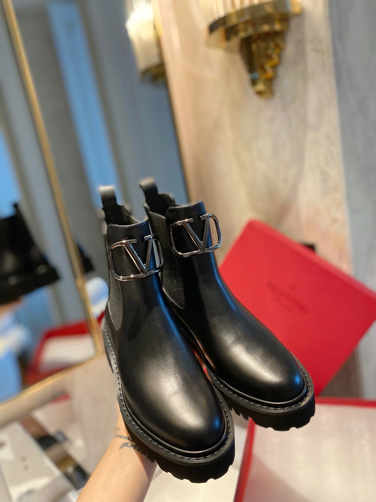 HighPerformance Women 𝑉*𝐴𝐿𝐸𝑁𝑇𝐼𝑁𝑂 Top Sneakers 7576