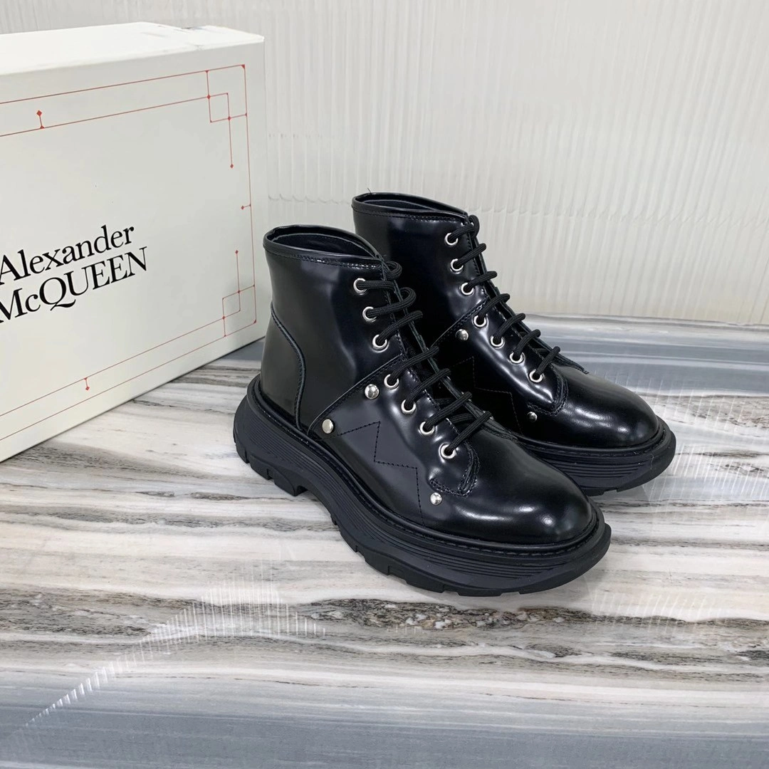 Packable Women A*exander M*queen Sneaker 3206