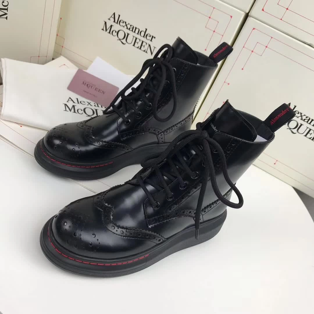 Women A*exander M*queen Sneaker EyeCatching 3202